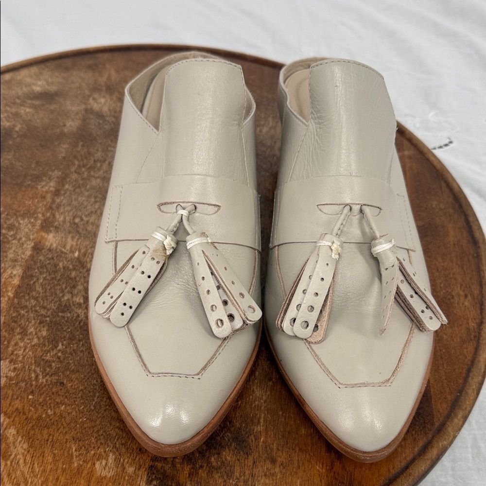 Matisse Shoes Wm 8M Skill Ivory Cream Leather Tassel Loafer Mules Slip Ons